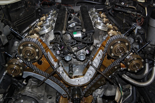 BMW S62 engine timing chain at DMW Motor Cars, expert BMW engine service in Houston TX